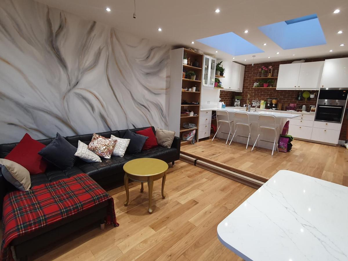 Beautiful Guest Rooms, Free Parking, 30Min Heathrow, 40Min Wembley, 60Min Central London Greenford  Buitenkant foto