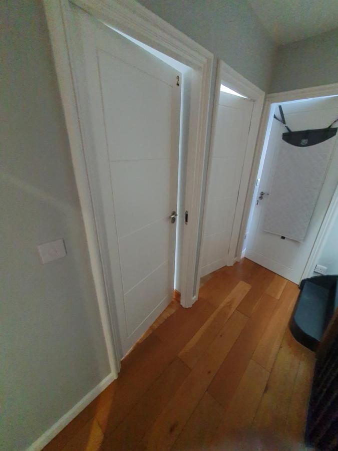Beautiful Guest Rooms, Free Parking, 30Min Heathrow, 40Min Wembley, 60Min Central London Greenford  Buitenkant foto